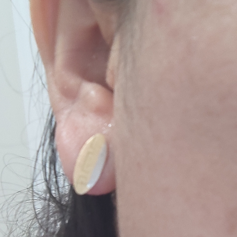 18k Gold - Picture 2 of 2